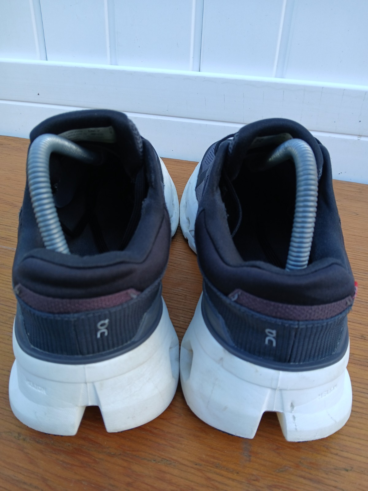 On Cloud Cloud Runner 2 Eclipse/Black Athletic Womens Shoes 9