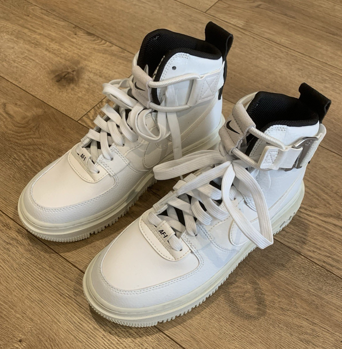 Nike Air Force 1 Utility 2.0 High Top Summit White/Black Leather DC3584-100