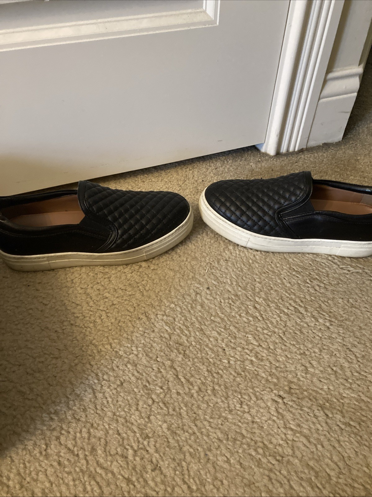 BCBG Maxazaria Women’s Brentley Black Faux Leather Slip On Sneaker Size 7.5 M