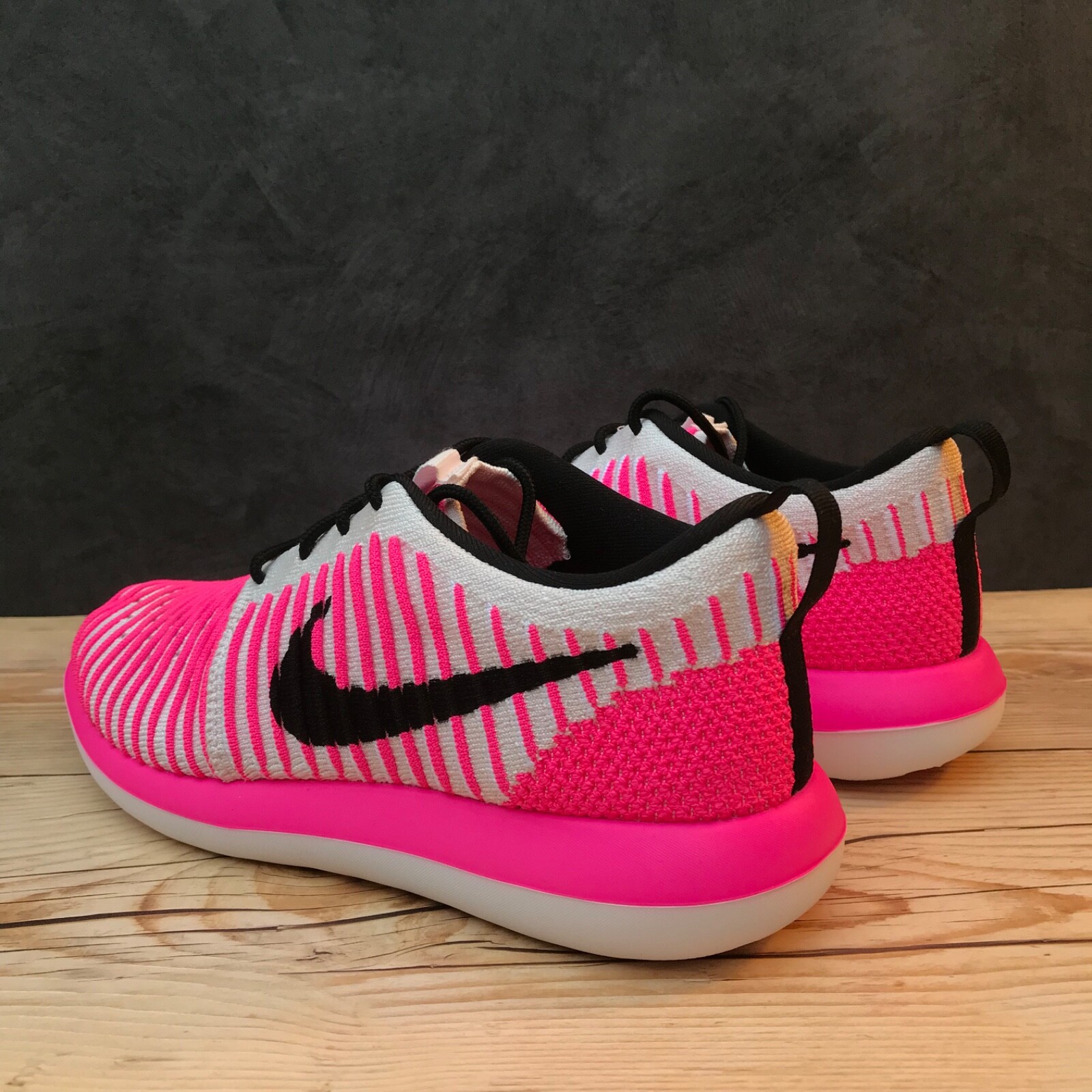 *New* Nike Roshe Two Flyknit Pink White & Black Select-a-Size