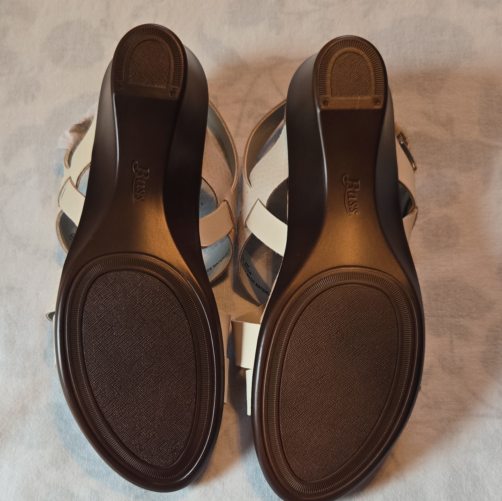 G.H. Bass & Co. Women’s Lt Grey Leather Strappy Wedge Sandals Ankle Strap 9M