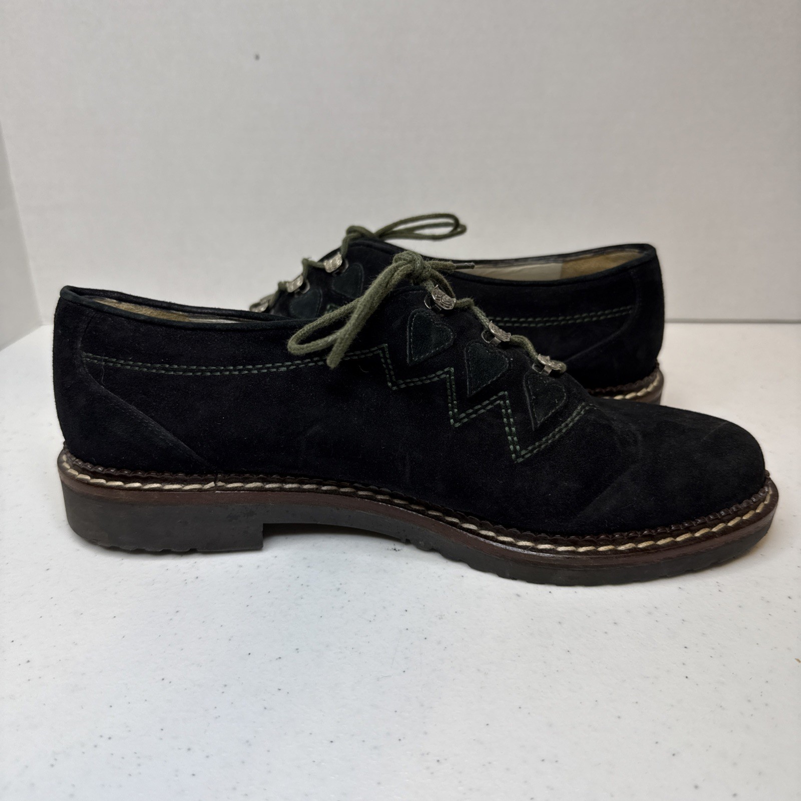 Haus Belir vintage shoes Sz 38 suede leather Deep Green With Hearts Germany🔥👀