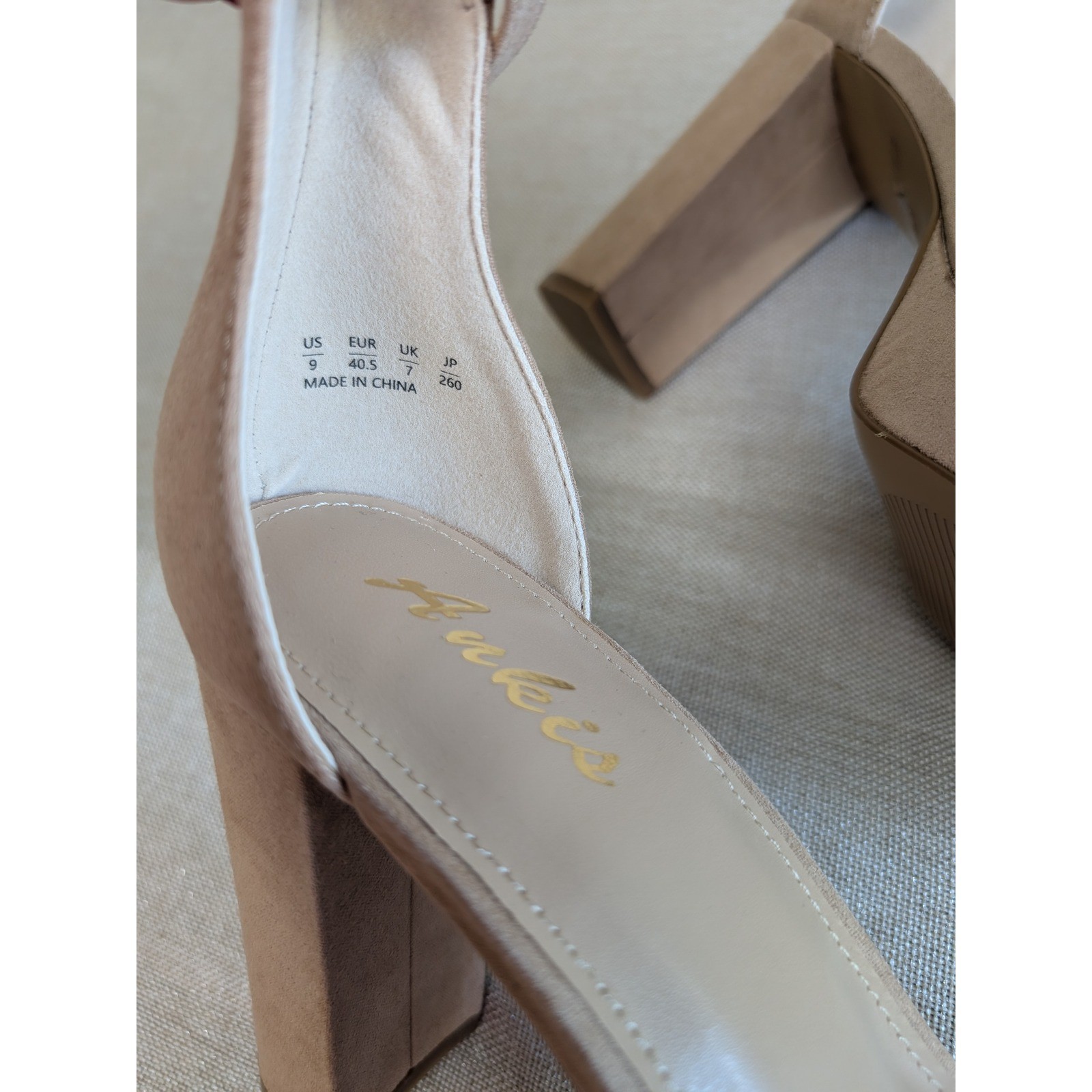 Ankis Platform Sandals Womens Size 9 Nude Tan New Block Heel Ankle Strap Suede