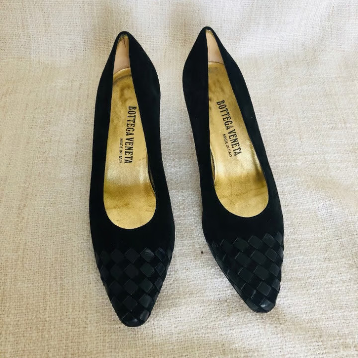 Bottega Veneta Black Suede Pointed Toe Pumps Woven Toe 8B