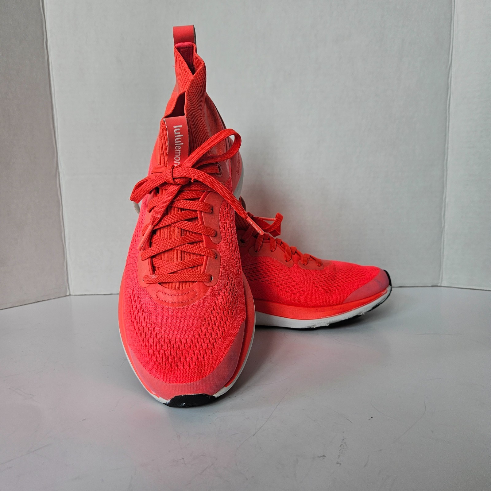 Lululemon Chargefeel Mid Workout Shoe Size 8 Flare Orange Red Cross Training