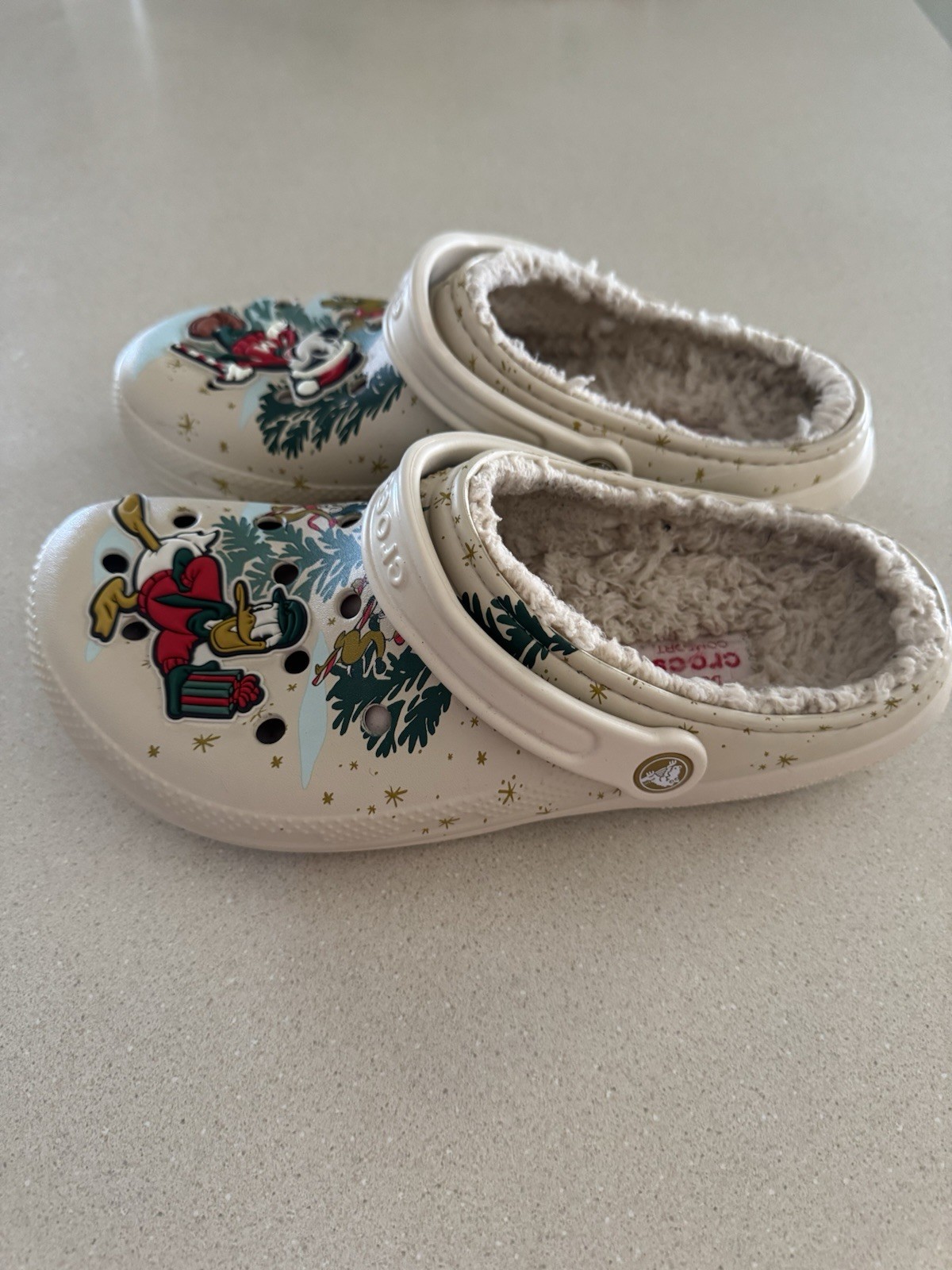Crocs Disney Christmas Fuzzy Lined Clogs Women’s 11 / Men’s 9