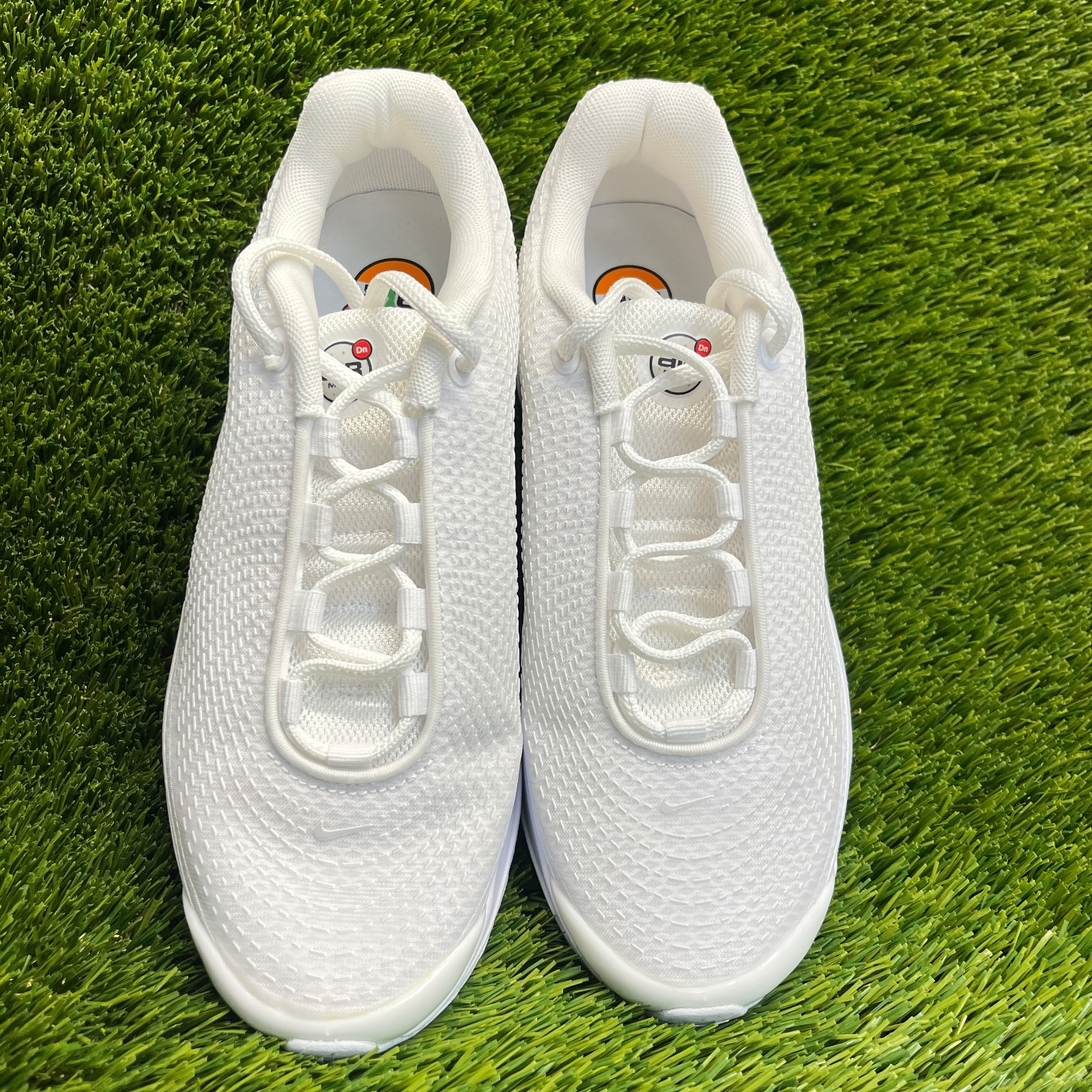 Nike Air Max DN Womens Size 8 White Athletic Running Walking Shoes Sneakers