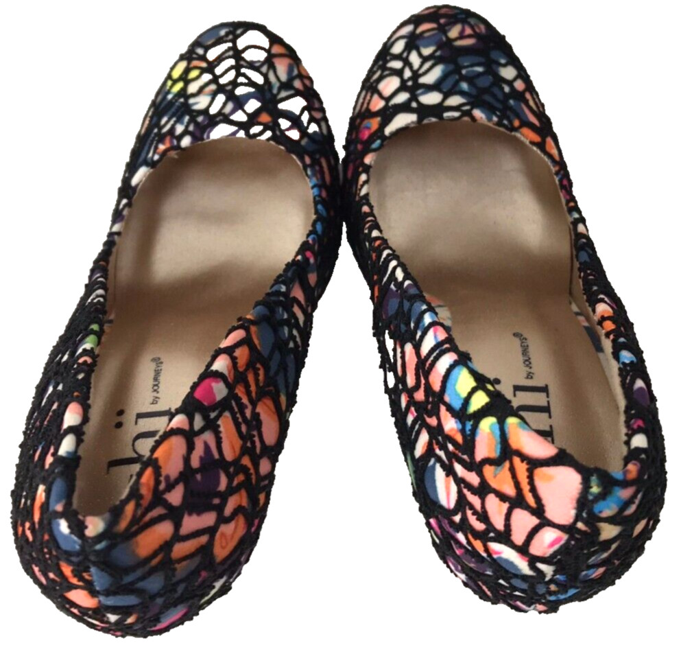 Shi by Journeys Women’s Twisted Floral Web Platform Heels Blk/Multi Size:6 101M