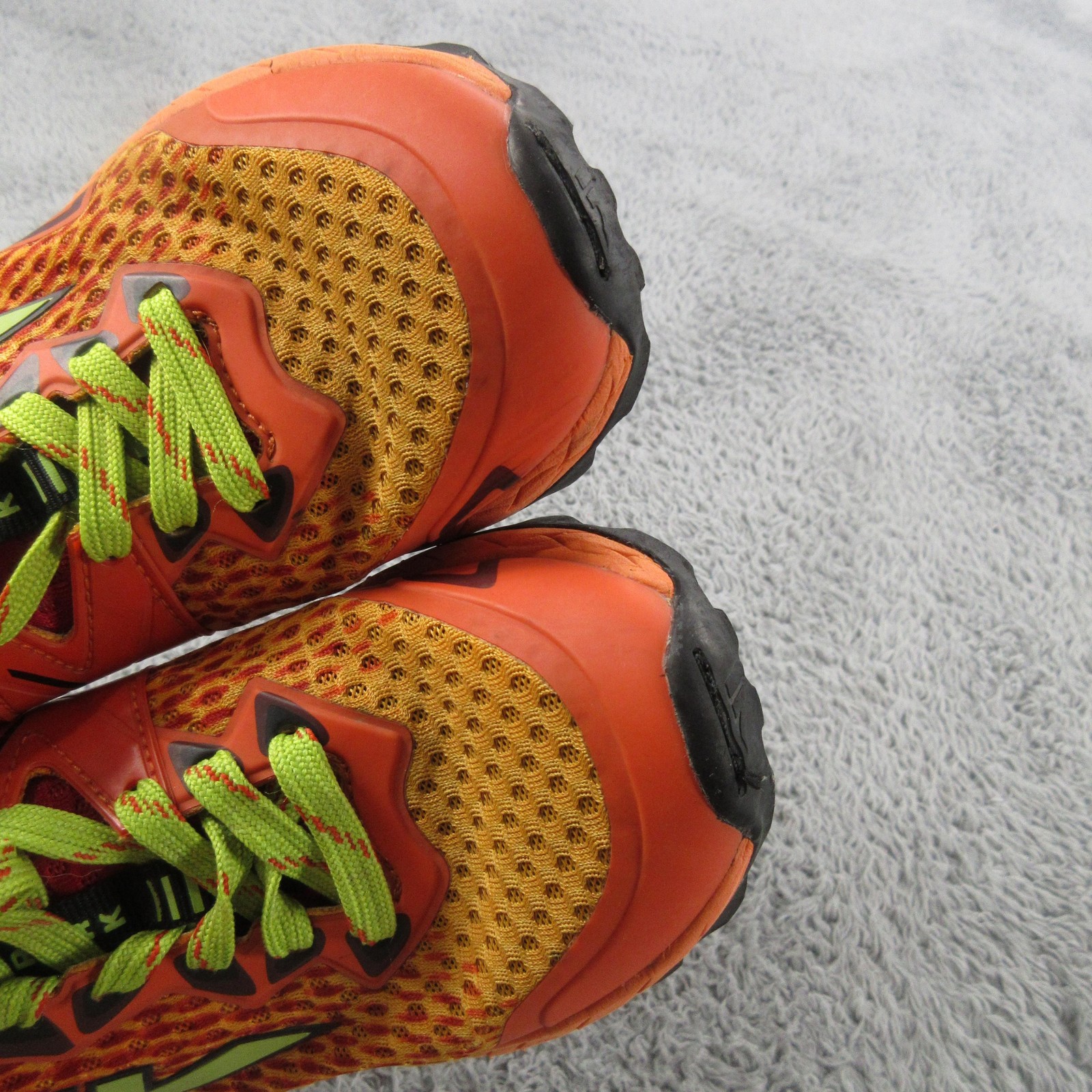 VJ Spark Shoes Womens Size 7.5 Orange Yellow Trail Running Athletic Mesh