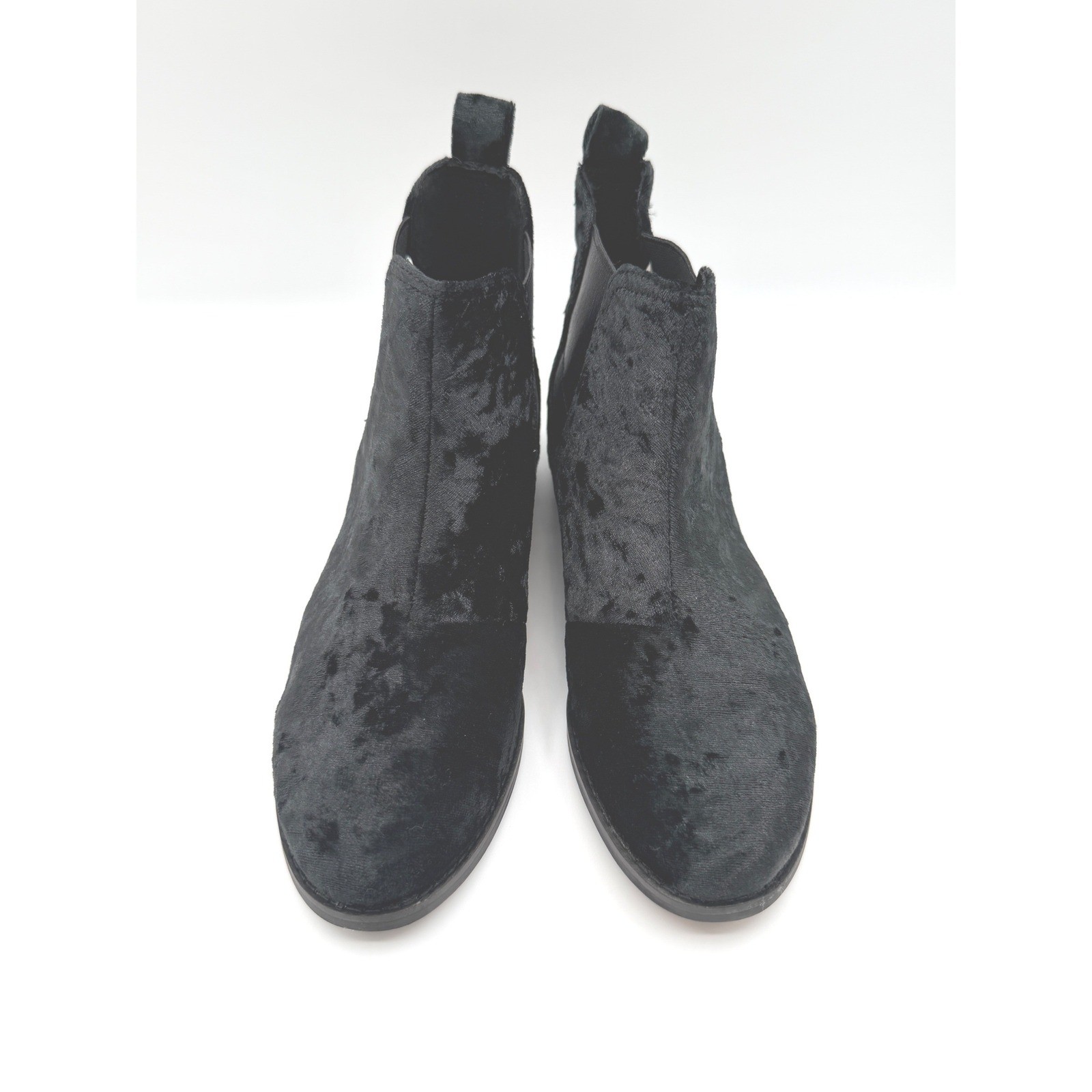 TOMS Ella Chelsea Boots, Women’s 6.5, EU 37,Black Crushed Velvet,Block Heel, NIB