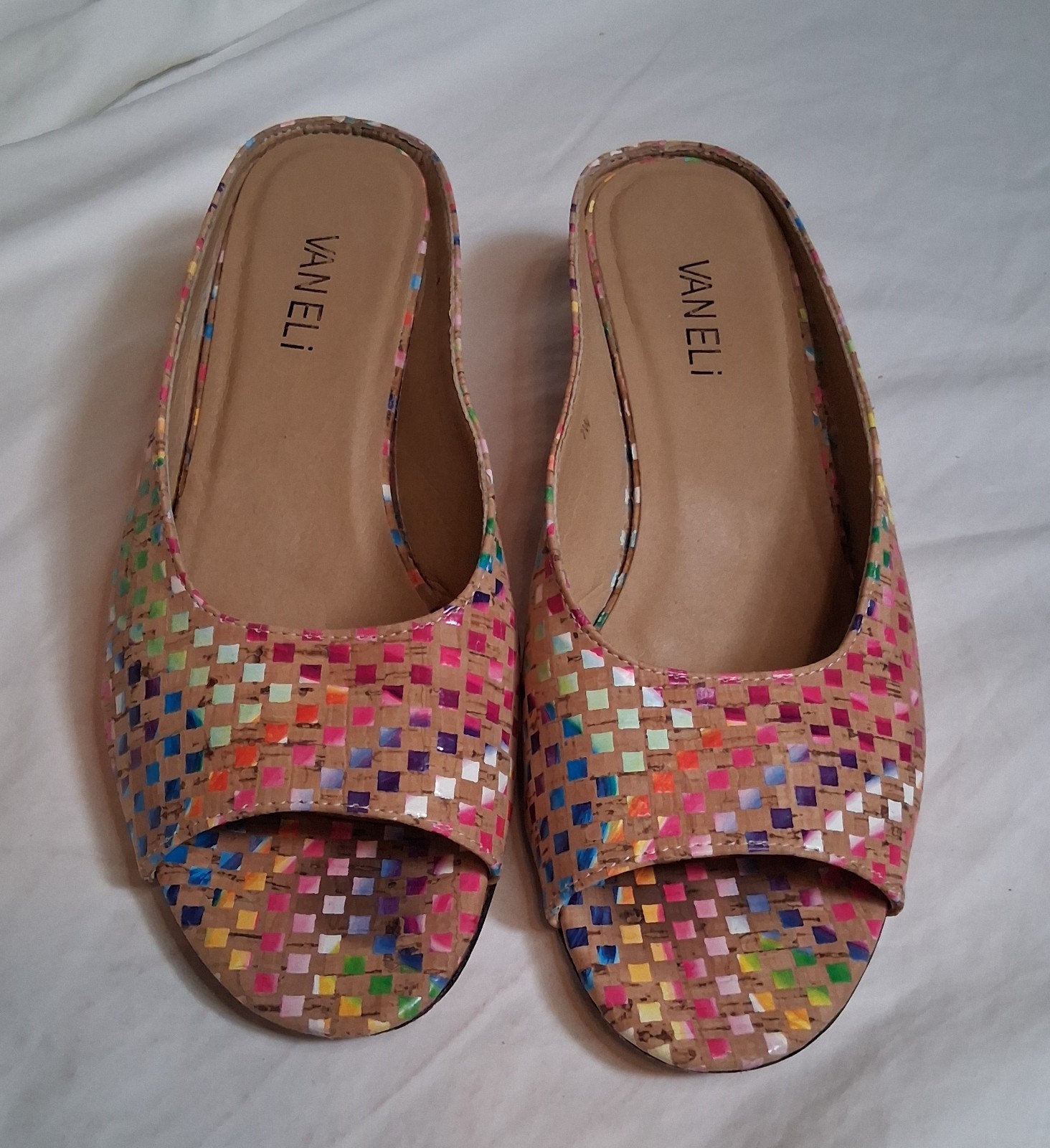 Vaneli Women’s Multicolor Cork Slide-on Sandal (7W)
