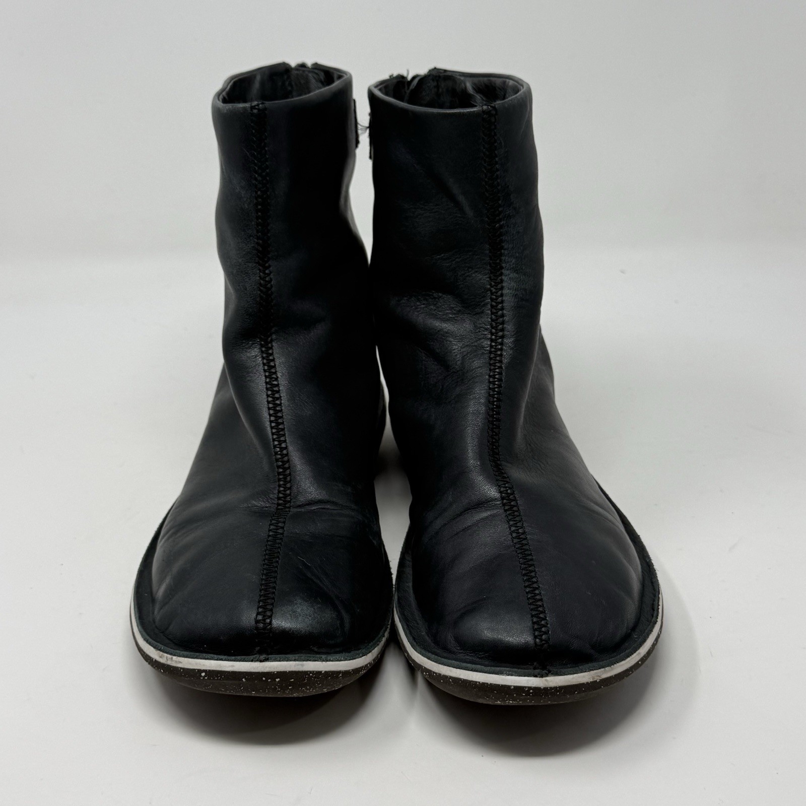 Camper Beetle Boots Womens 8.5 EU 39 Black Leather Hipster Bohemian Minimalist