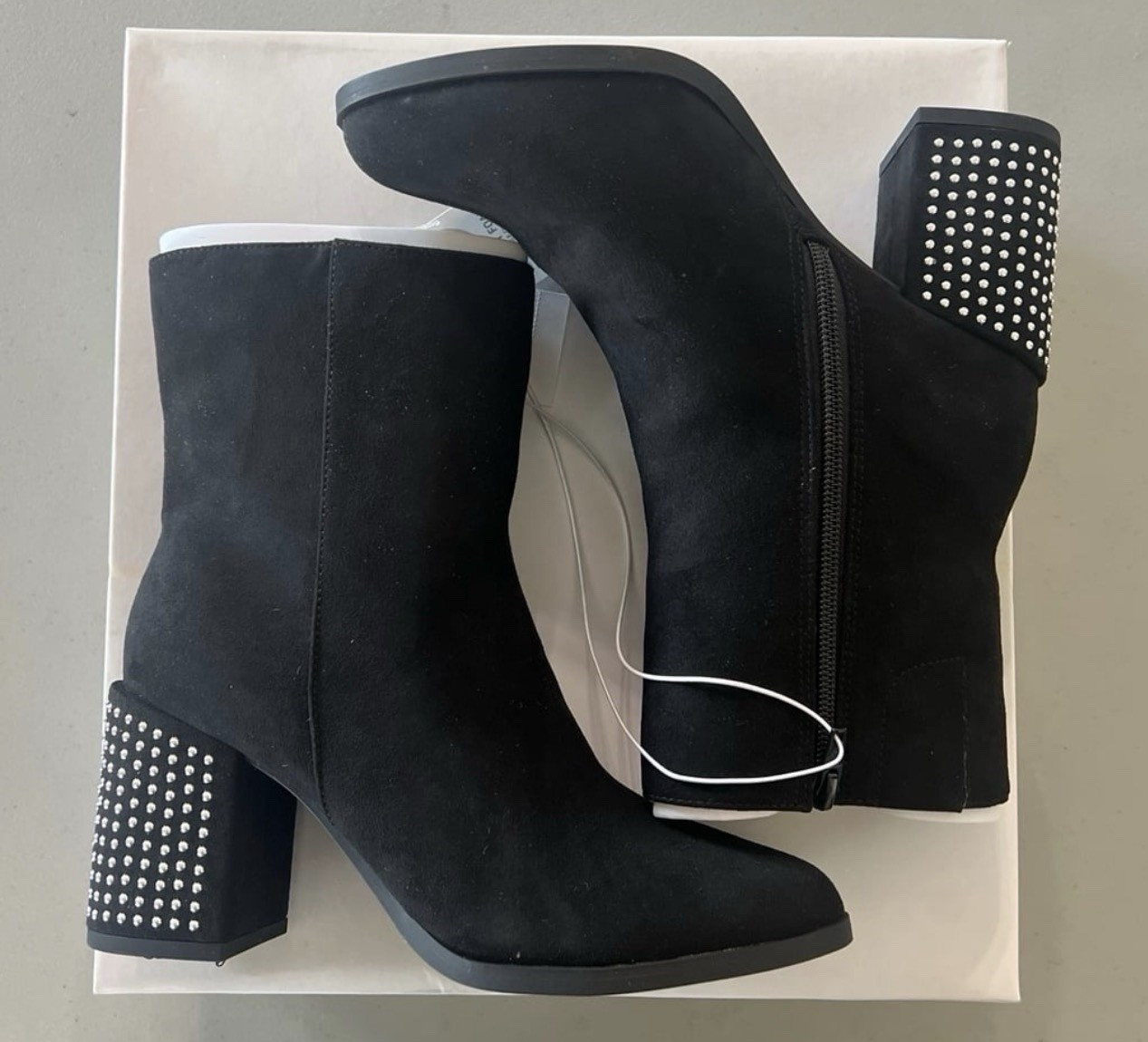 A New Day Janelle Jet Black Faux Suede Ankle Bootie Side Zip Studded 5.5