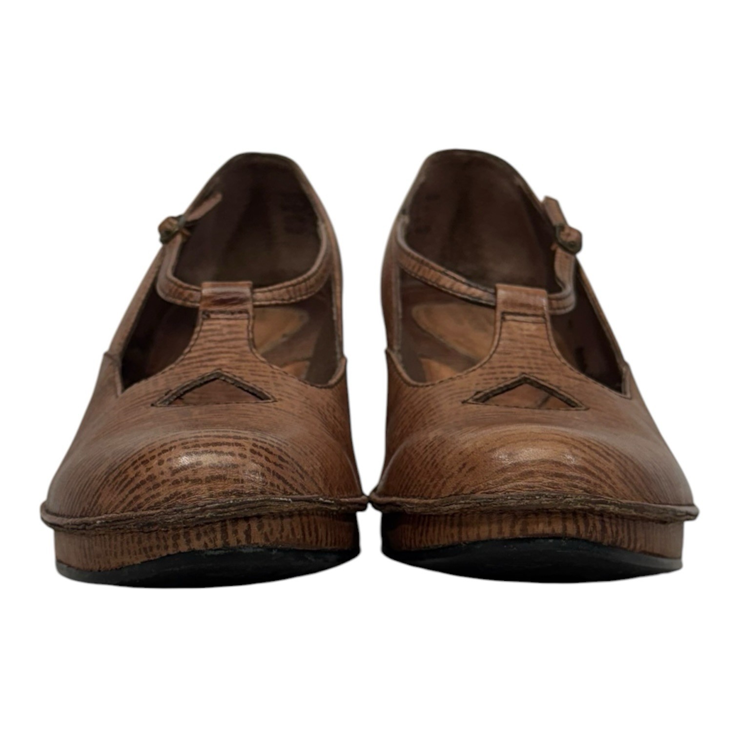 CLARKS ARTISAN Womens 9.5 Embossed Leather T Strap Pumps Maryjane Heels 73872