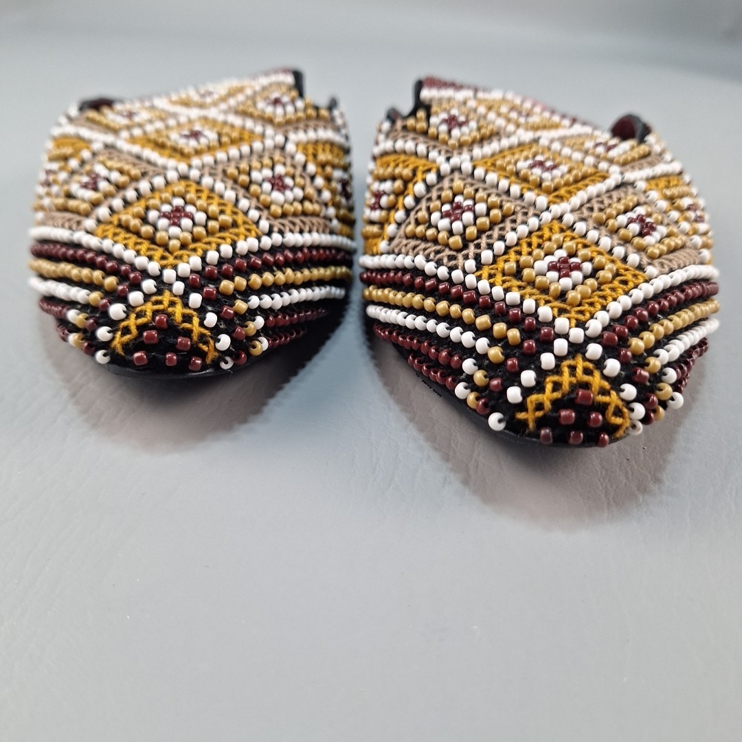 Zarah Juan Mules Slides Flats Shoes Beaded Geometric Philippines Sz 7 Wide 8 Reg