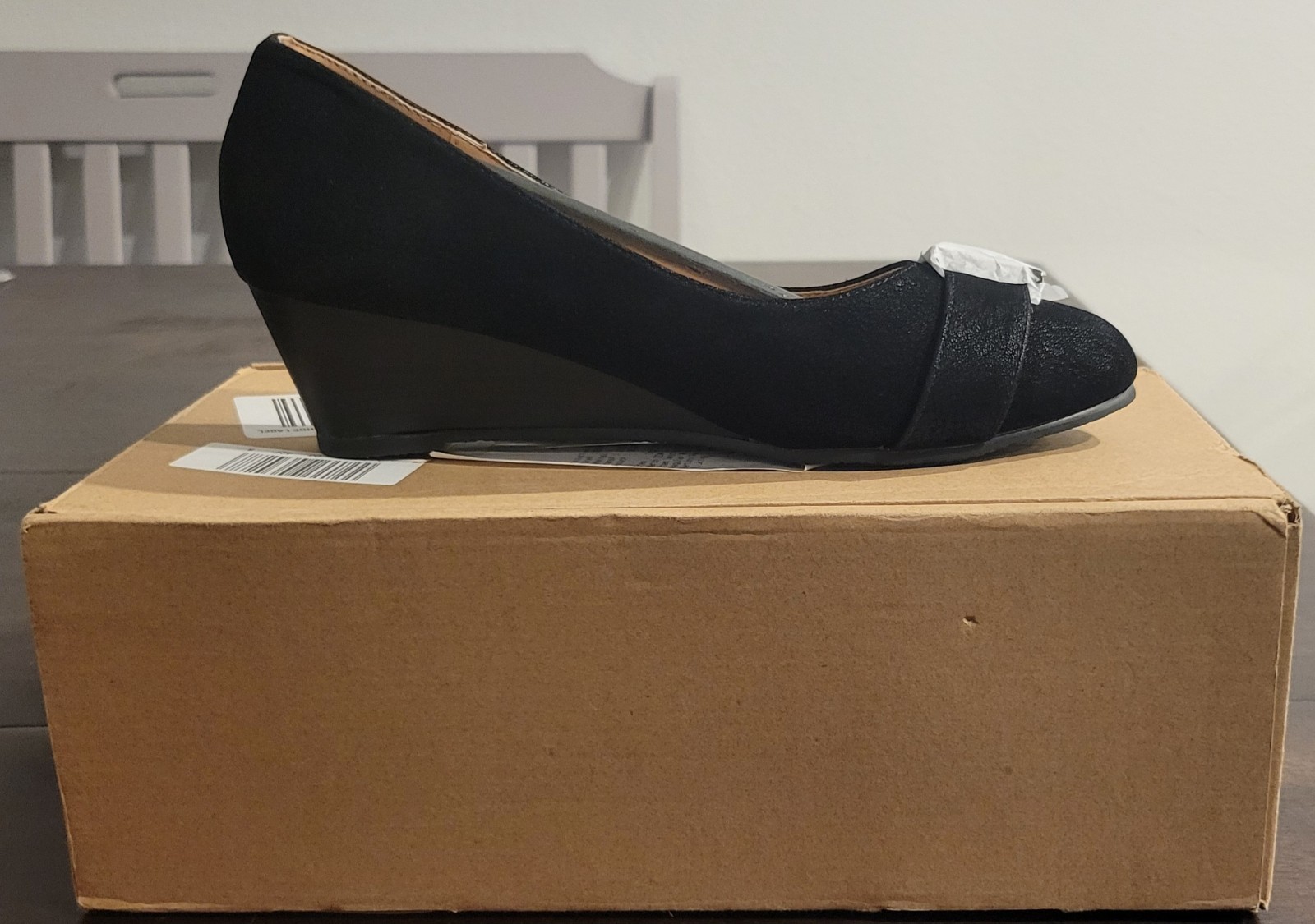 Journee Collection Cap Toe Wedge Slip-On Faux Leather Black Pumps Women’s 8.5