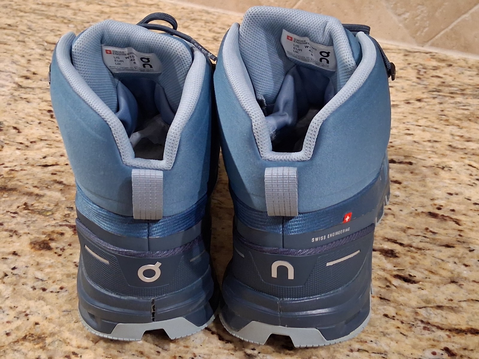 On Cloudrock 2 Women’s Size 10 Blue Trail Hiking Boots Cloudtec Cushioning