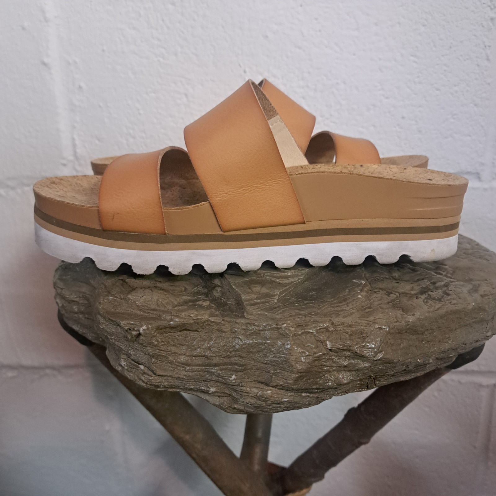 Reef Vista Hi Slip-on Sandals Natural Brown Platform Cushion Women’s Size 6