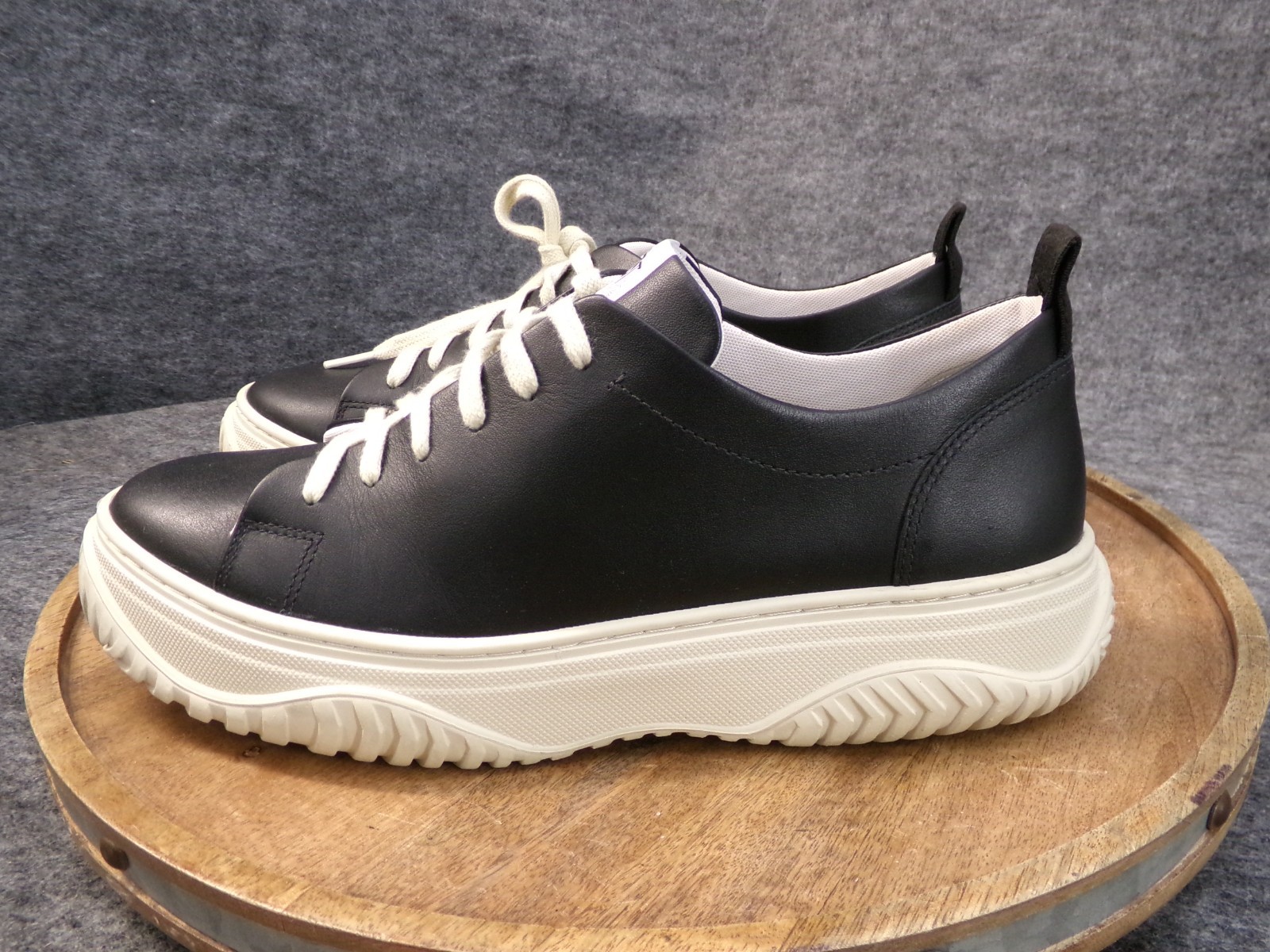 OTBT Pangea Women Size 9.5 M Platform Sneakers Black Leather Athleisure Chunky