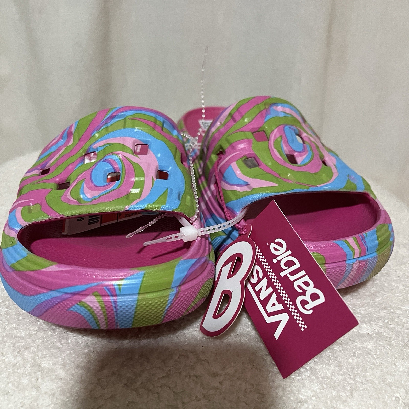 Barbie x Vans Vr3 Cush Slides Sz 6 Sandals Slip-on Flats Pink Wavy NWT No Box