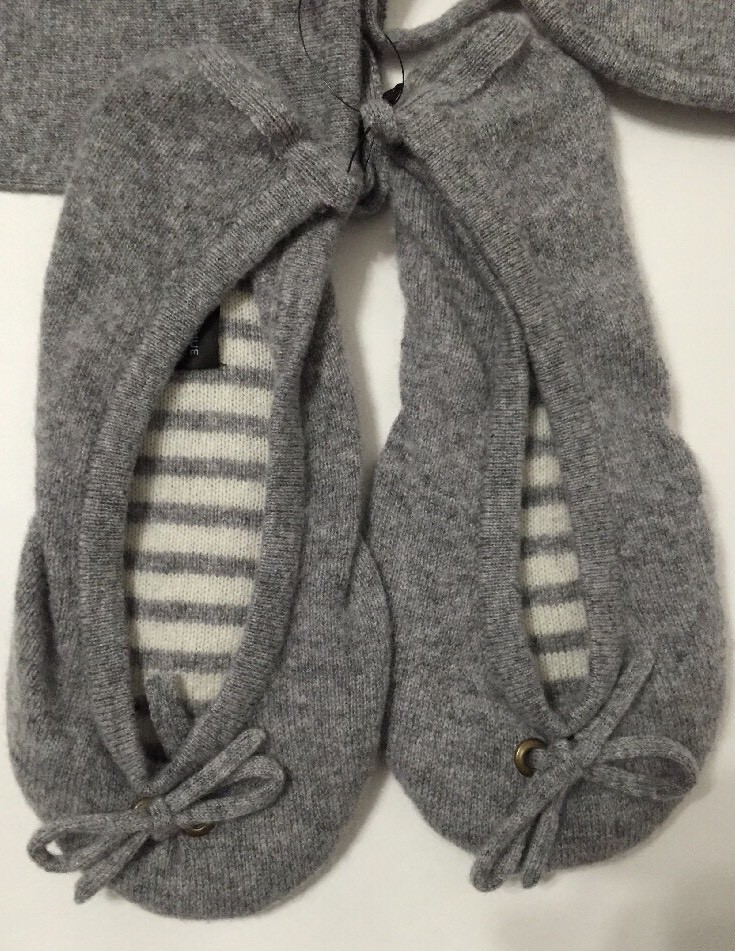 Saks Fifth Ave Womens Gray Cashmere Amenity Travel Kit Slippers Eye Mask Pouch