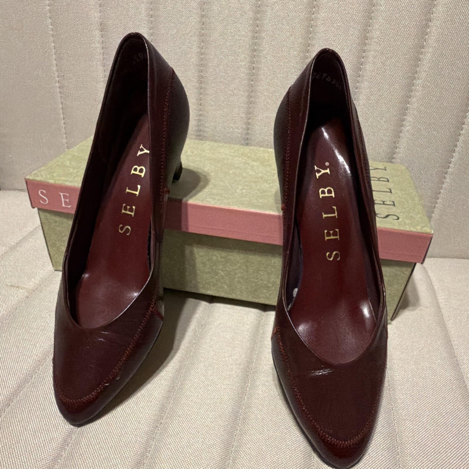 Selby Women’s Burgundy Pointed Toe Slip-On Kitten Heel Pumps 7.5