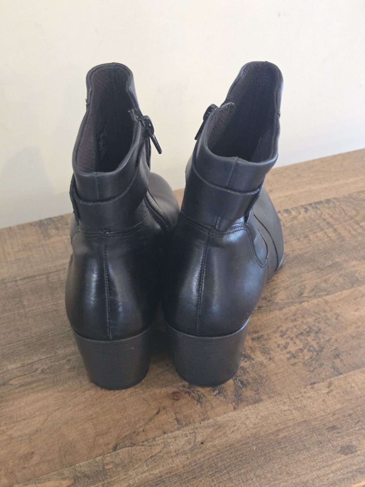 ECCO Shape 35 Black Zipper Strap Leather Ankle Boots Women’s 6-6.5 New