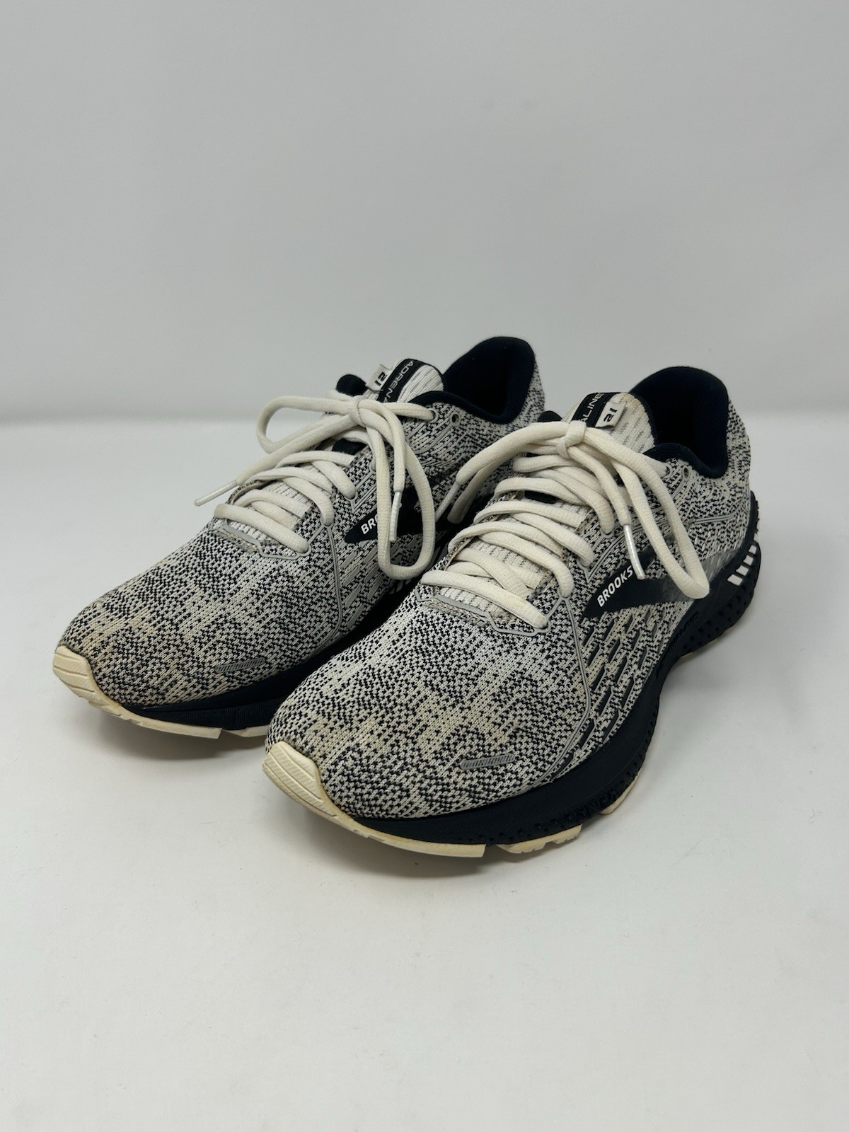 Brooks Adrenaline GTS 21 Black/Gray/White – 120329-1B-135, Size 9