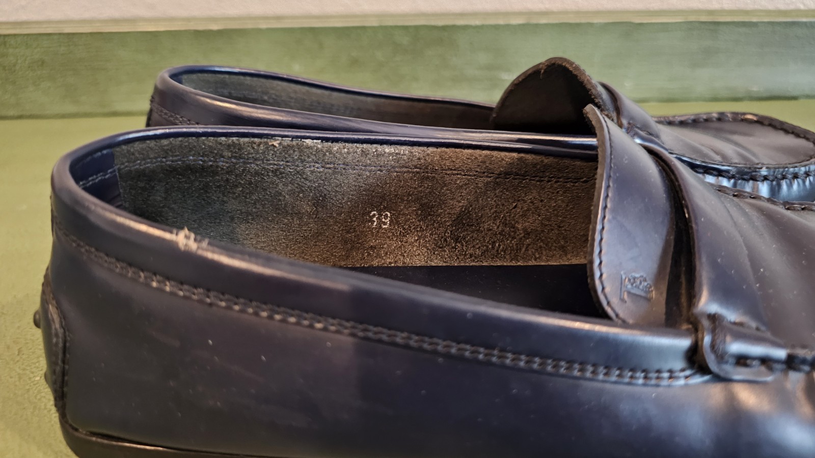 TOD’S Women’s Leather Loafers Navy Blue EU 39 US 8 SEE DESCRIPTION