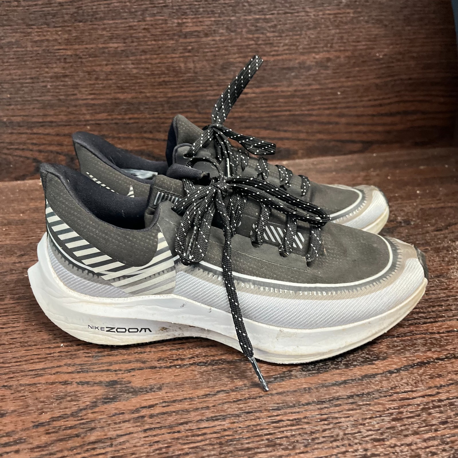 Nike Zoom Run Utility BQ3191-001 Women’s Running Shoes Size 7 Black Gray
