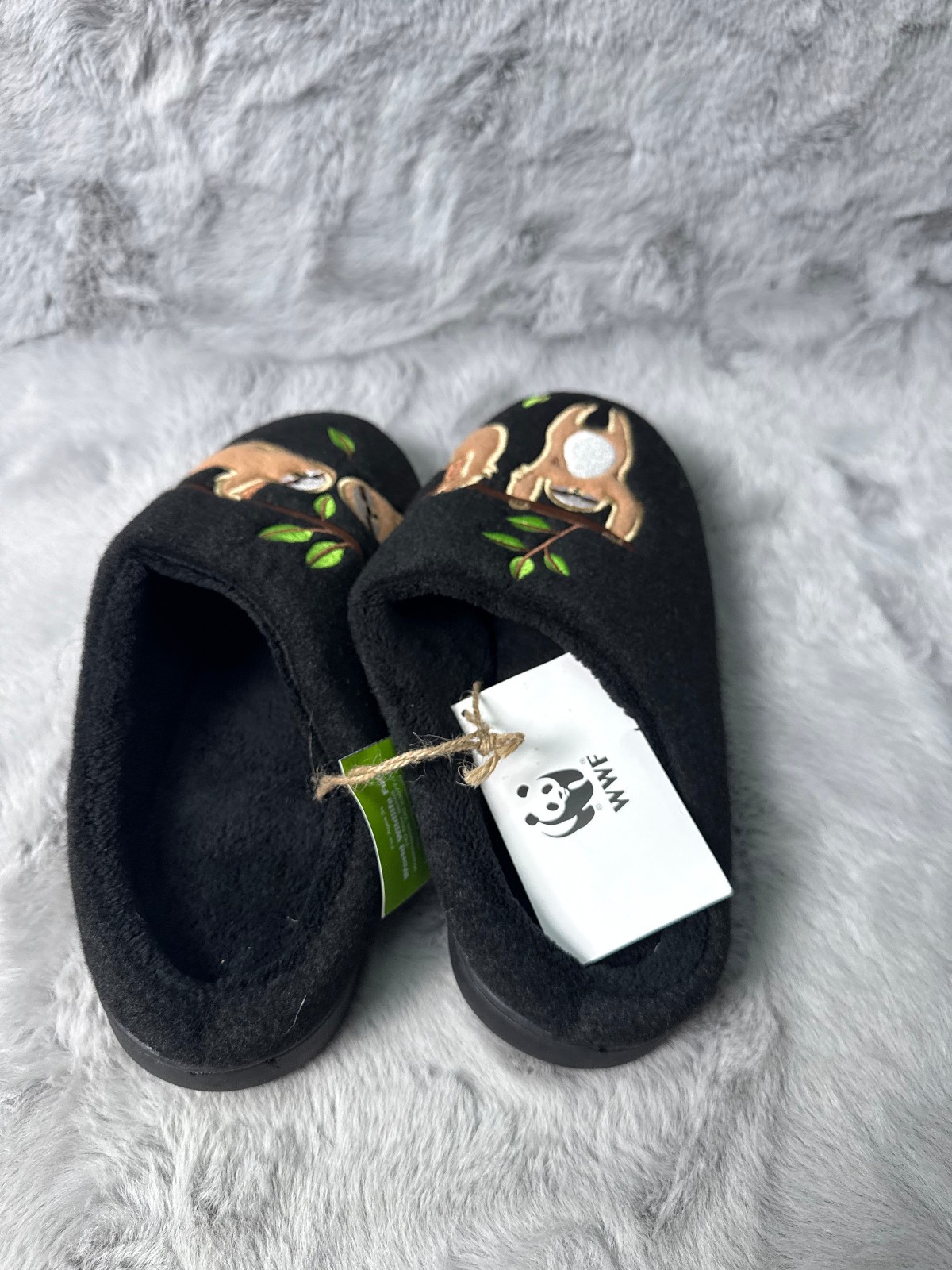World Wildlife Foundation Sloth Slippers Mens 9/10 Womans 11/12 Black