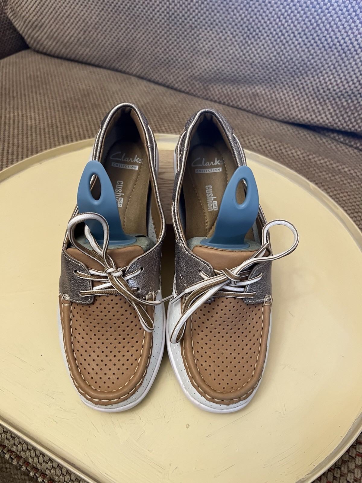 CLARKS Arbor Opal Women White Brown Gold Suede Leather Lace Up Boat Shoes Sz 6