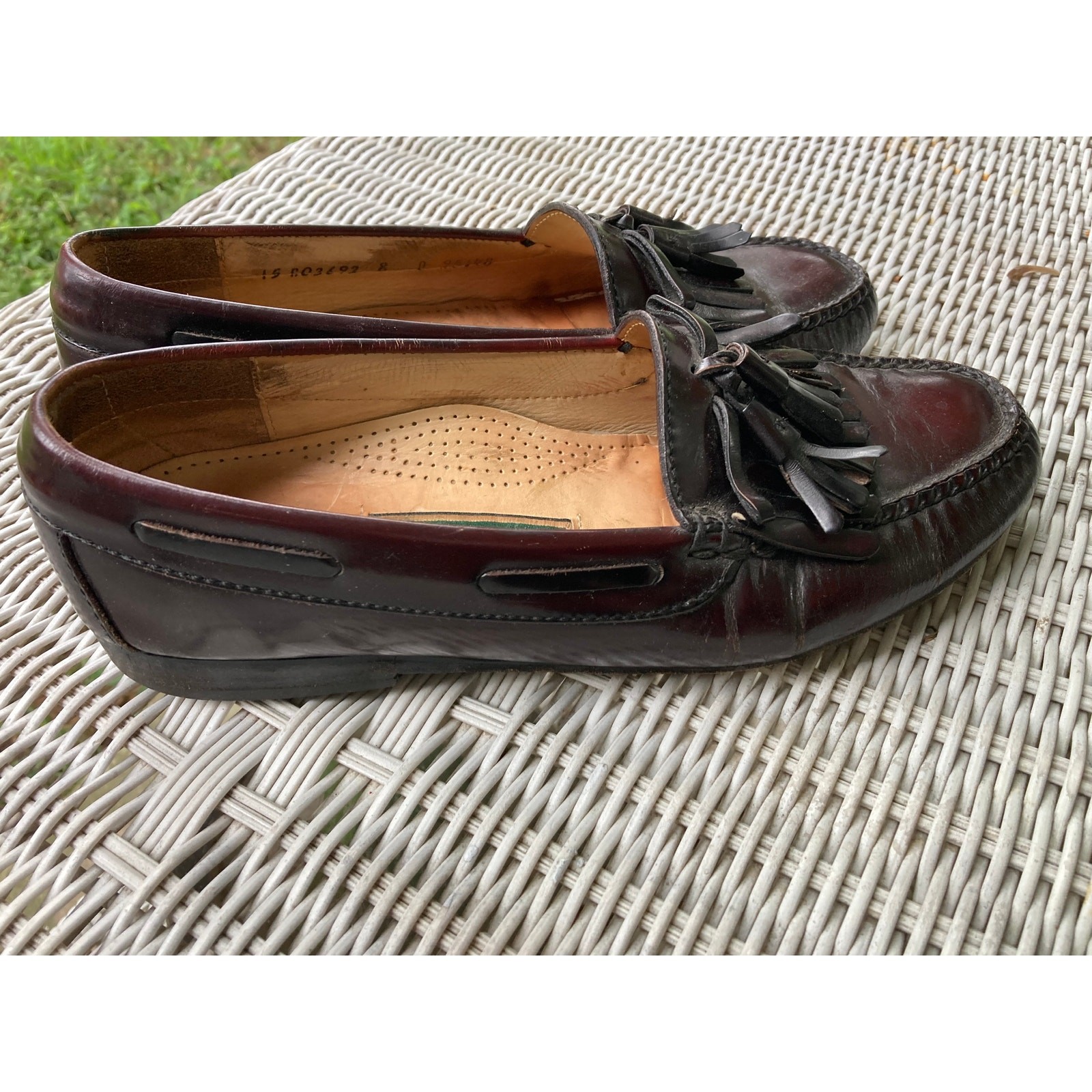 Cole Haan – Old Money/Quiet Luxury/ Traditional Pinch Tassel Loafer-M8/W10