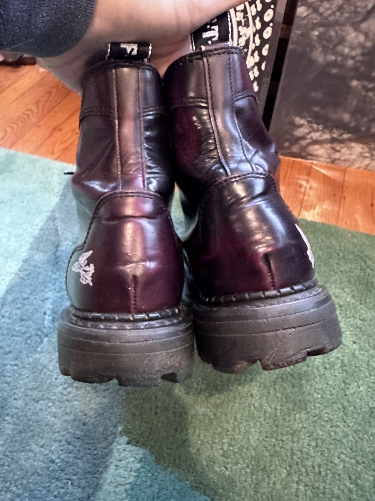 Fluevog VINTAGE Angels Derby Swirl 6-eye burgundy ankle boots (Poland) – US 7.5