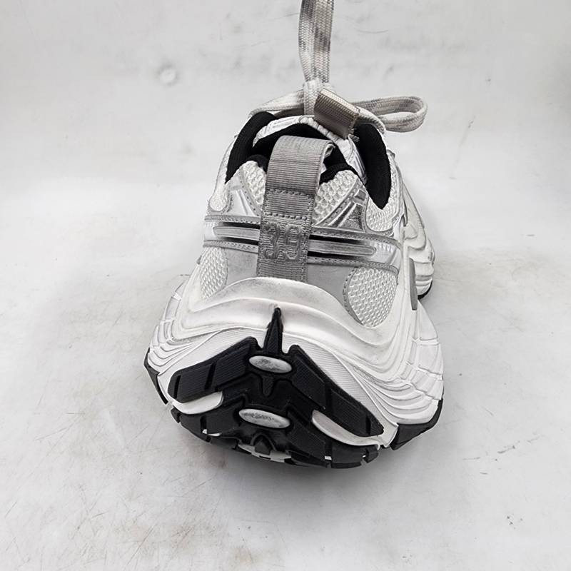 Balenciaga 10XL Low Top Sneakers Women’s 9 White/Black/Grey Pull Tab Lace Up