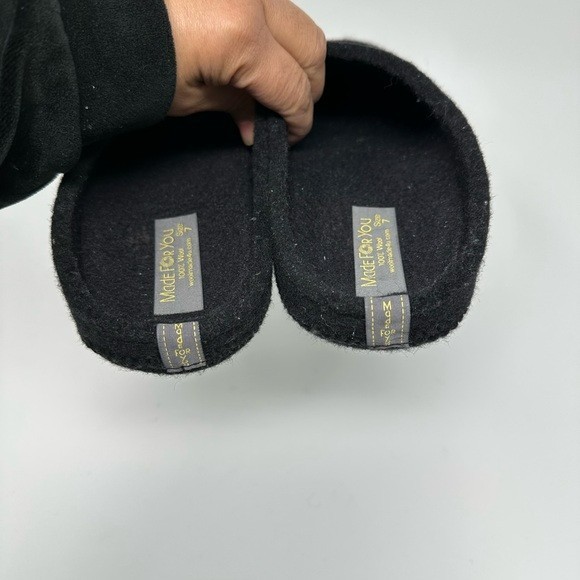 Made For You black Slippers 100% Boiled Wool Embroided Owl Applique Sz 7