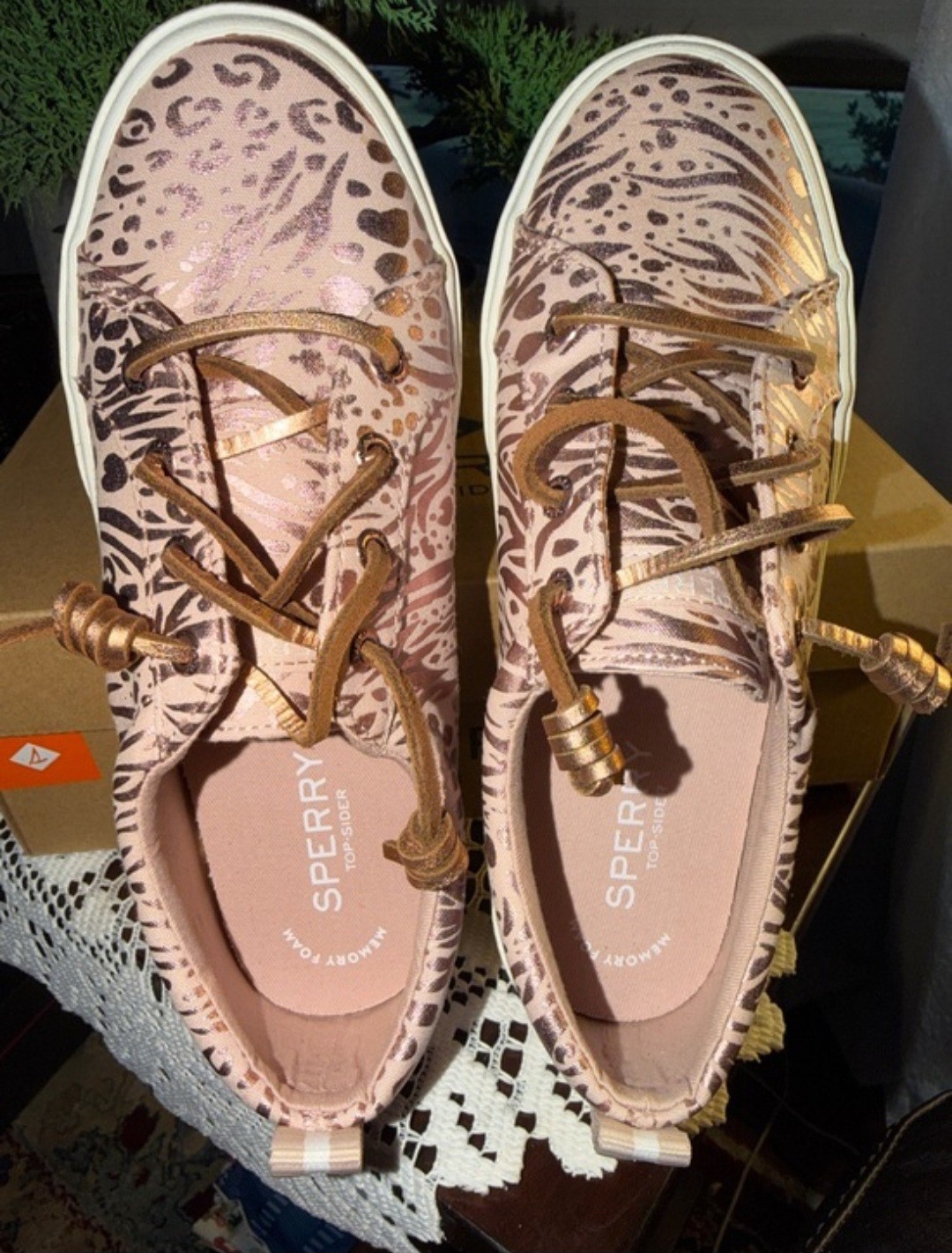 Sperry Pier Wave LT Memory Foam Sneakers Metallic Animal Rose.