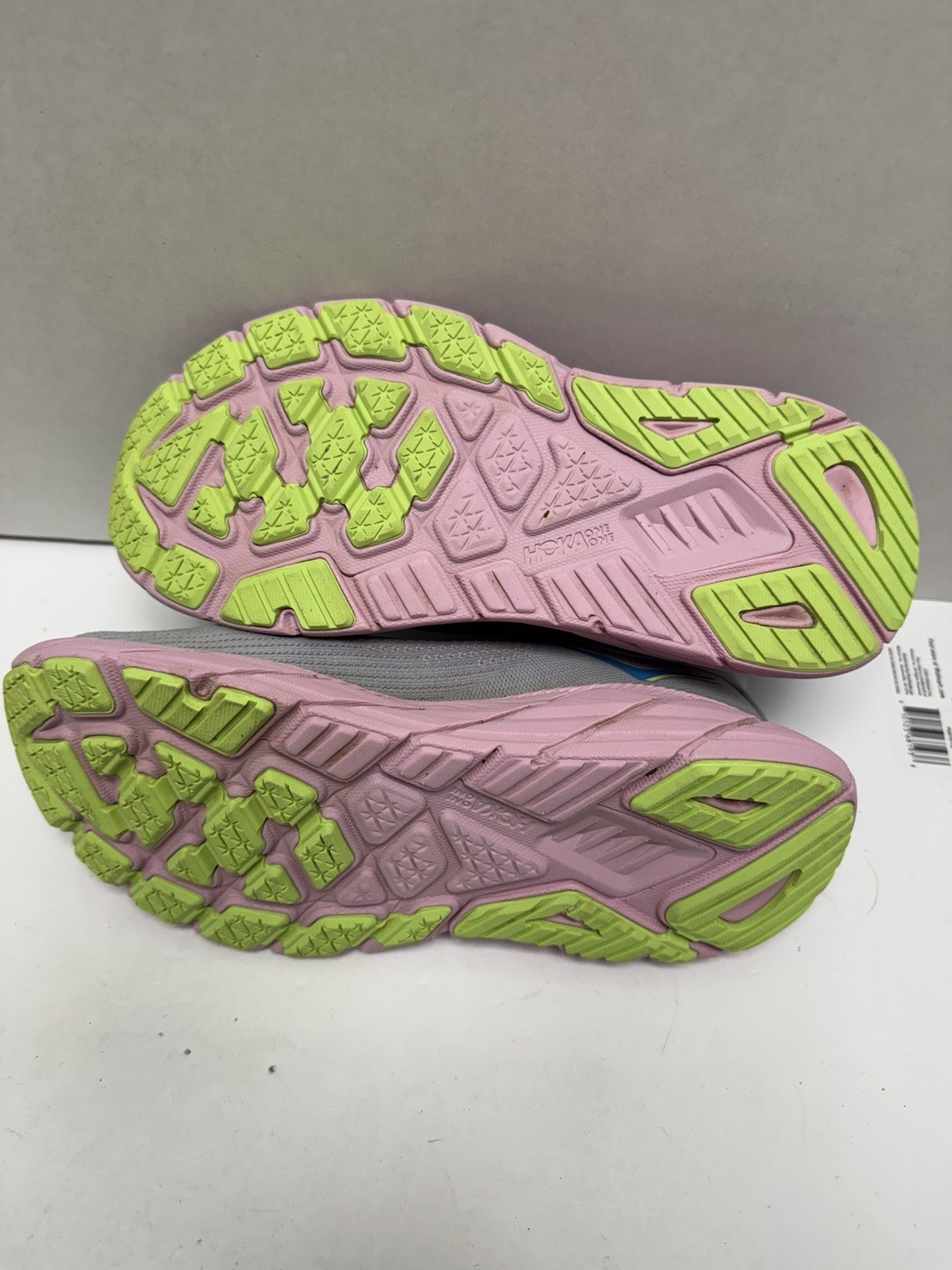 Hoka One One Arahi 7 Gull Pink Twilight Running Shoes Women’s Size 6B