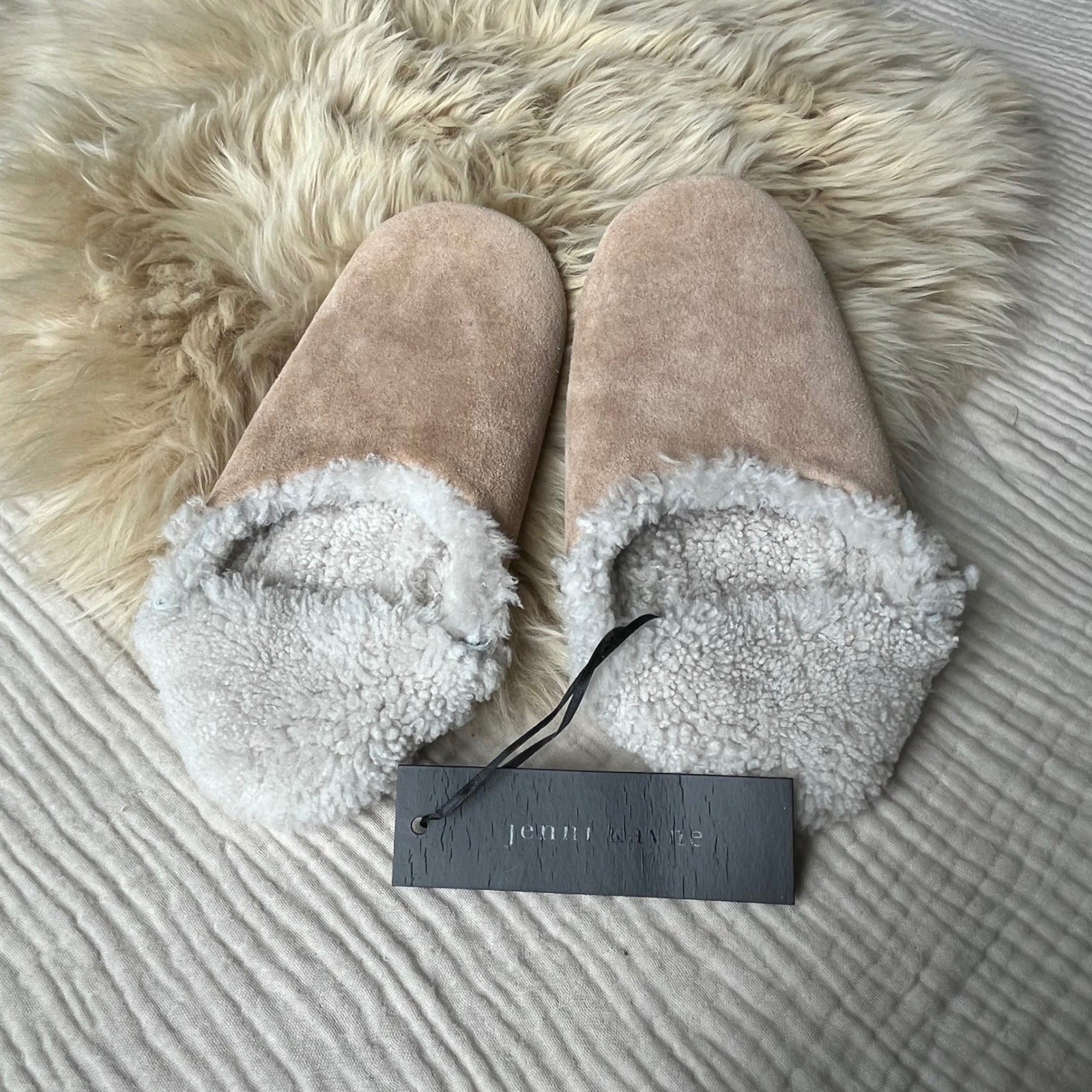 NWT Jenni Kayne Shearling-Lined Moroccan Slippers Small Taupe Suede