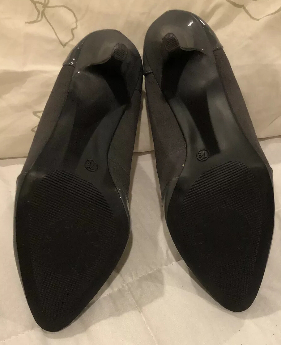 Isaac Mizrahi for Target Womens Pumps Sz 7.5 Gray Suede w/ Front & Side Patent