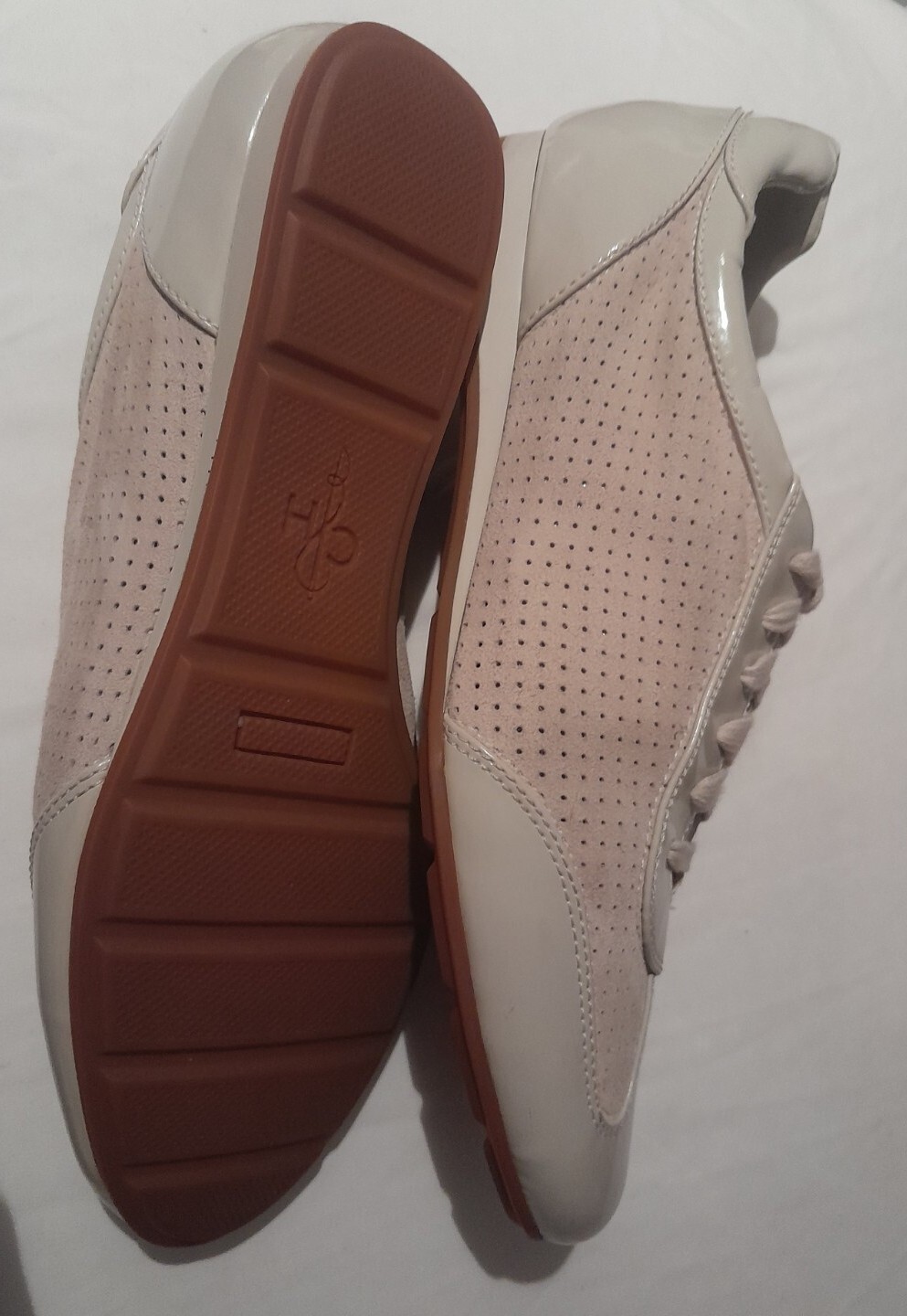 Cole Haan Womens Patent Leather / Suede Sneakers Gray Size 9B