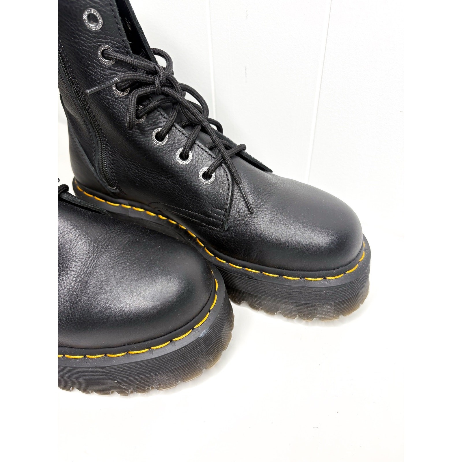 Dr. Martens Jadon III Platform Combat Boots Black Pima Leather Womens 10 Mens 9