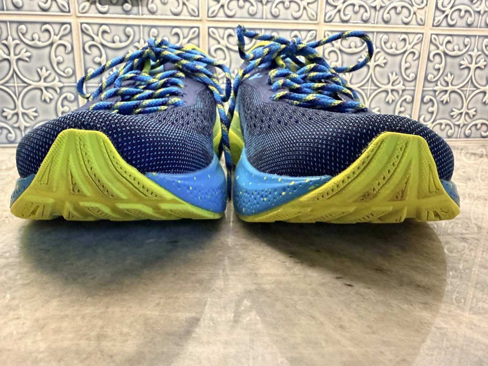 Brooks Adrenaline GTS 24 RunDisney Women’s Size 9.5 B Mickey Mouse
