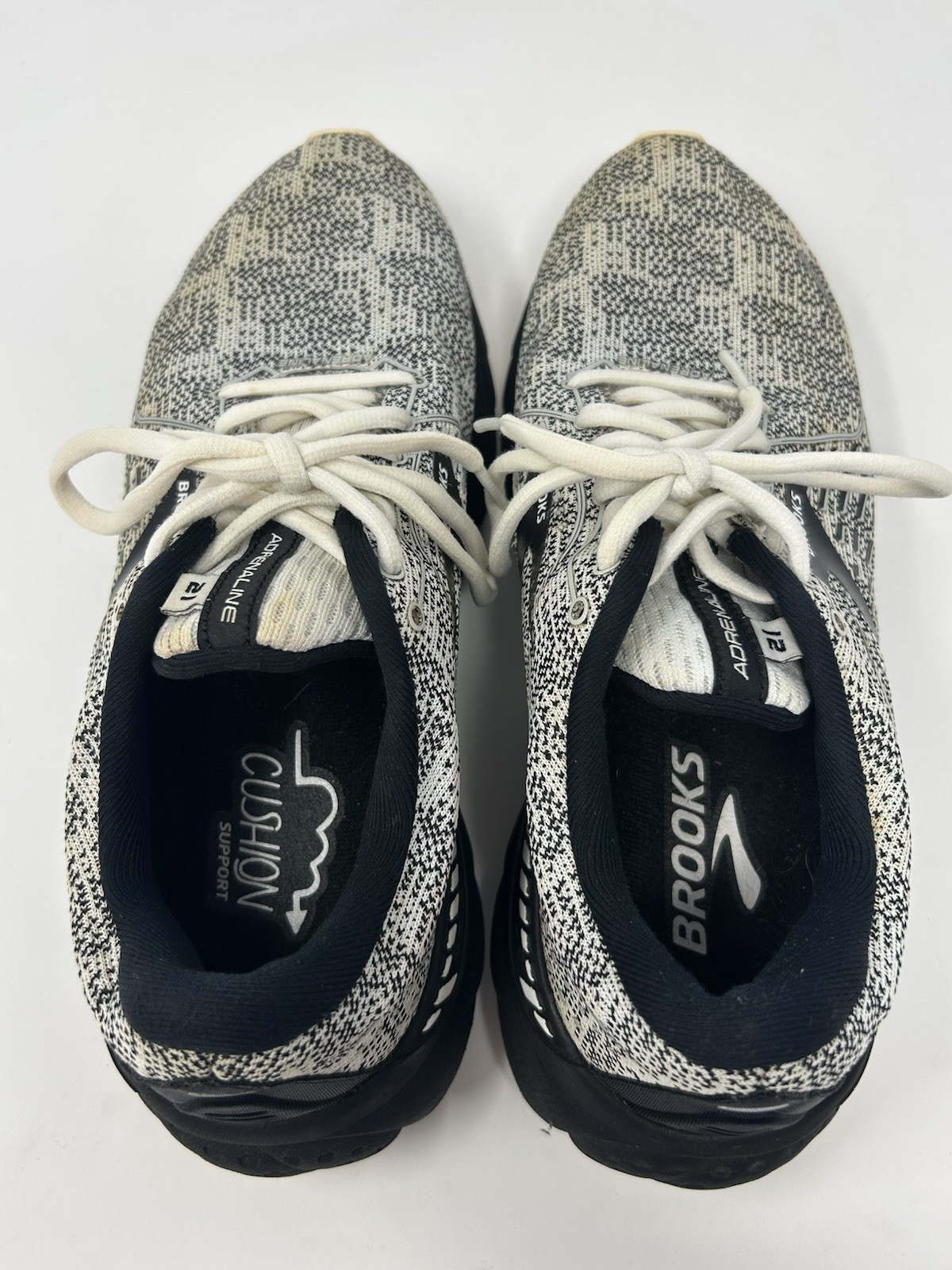 Brooks Adrenaline GTS 21 Black/Gray/White – 120329-1B-135, Size 9