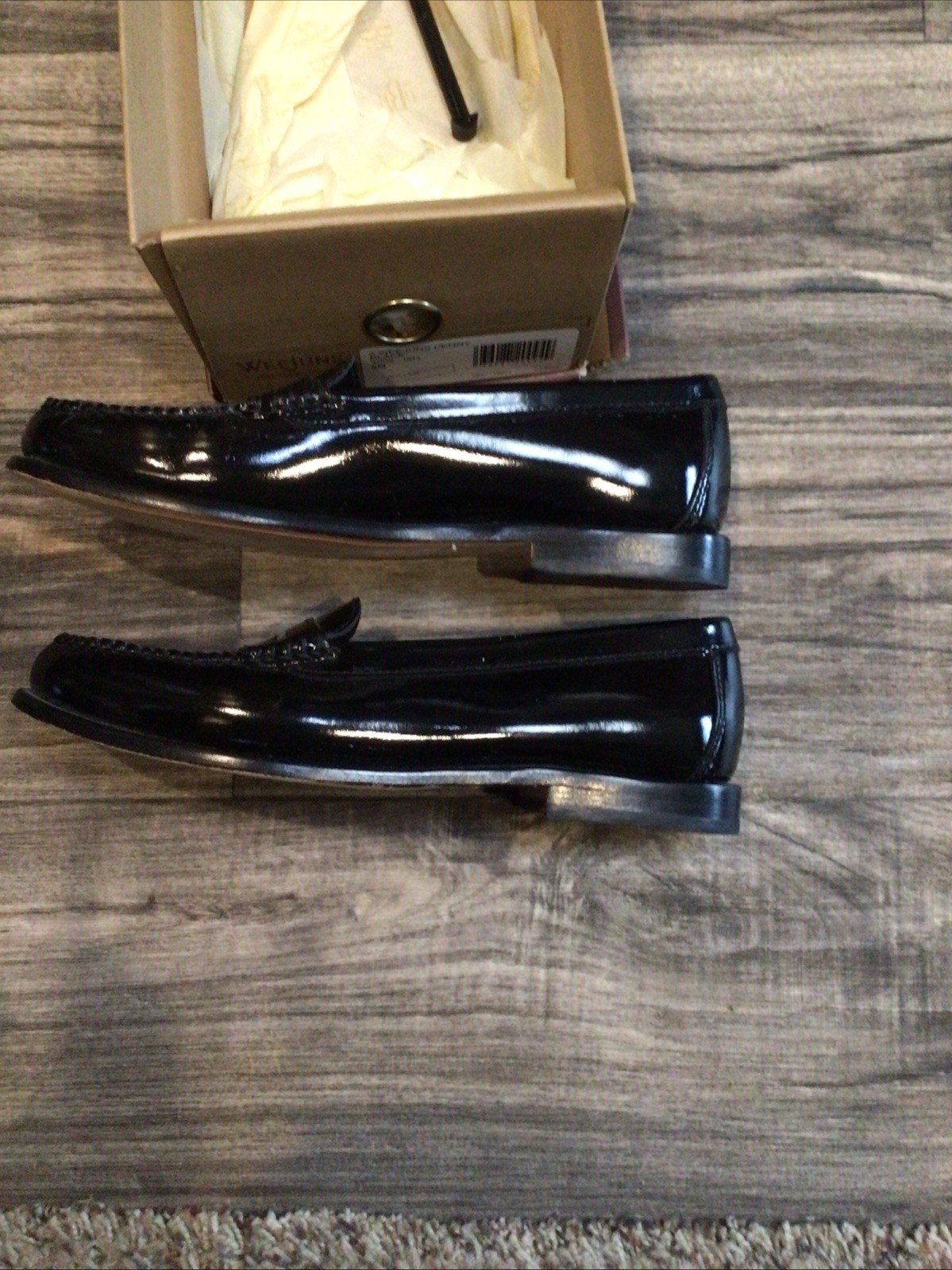 Bass Weejuns Patent Penny Loafer Black Leather WOMENS Preppy Sz 9M Slip On W/Box