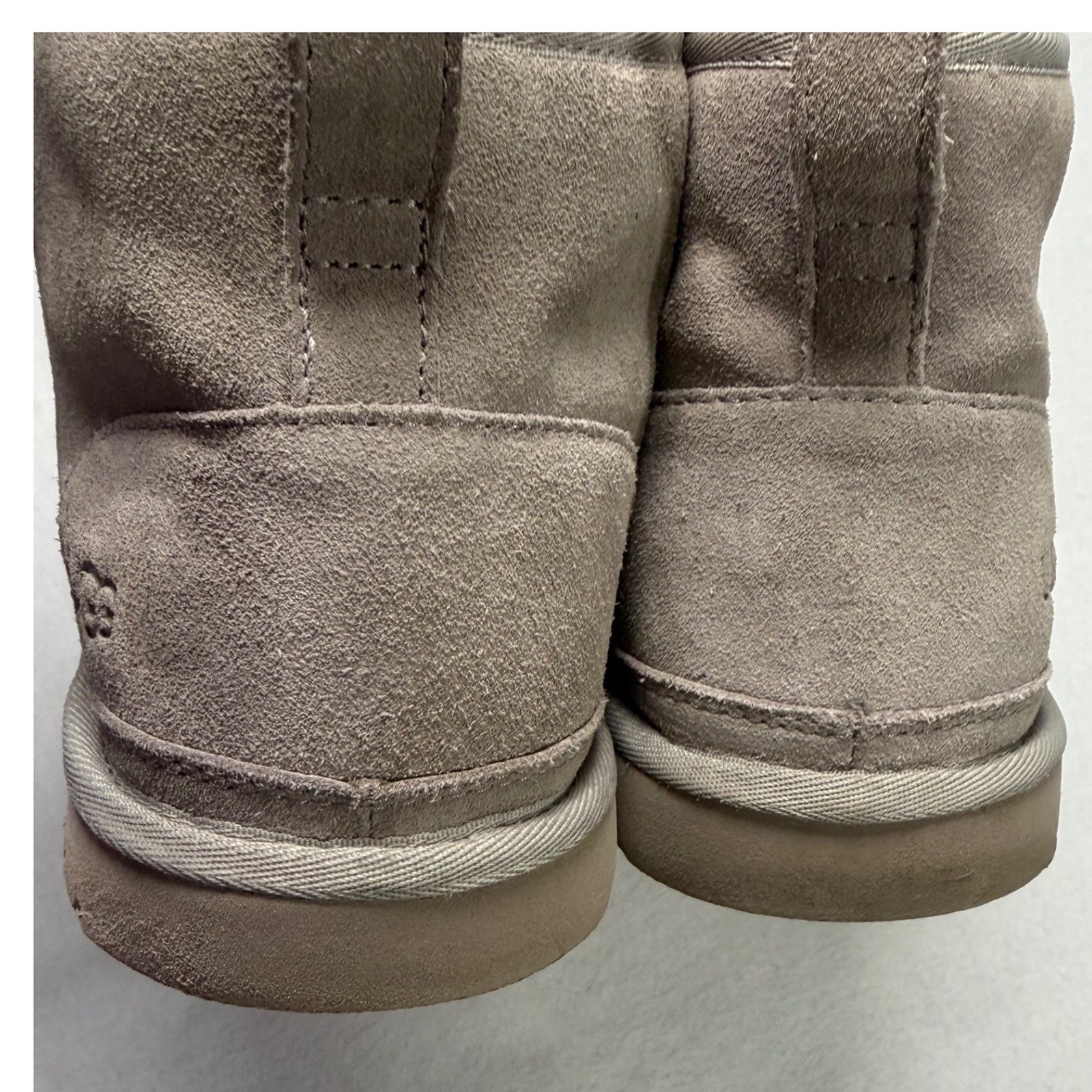 UGG Neumel Taupe Suede Lace Up Chukka Boots Gorpcore Minimalist Size 12 Mens
