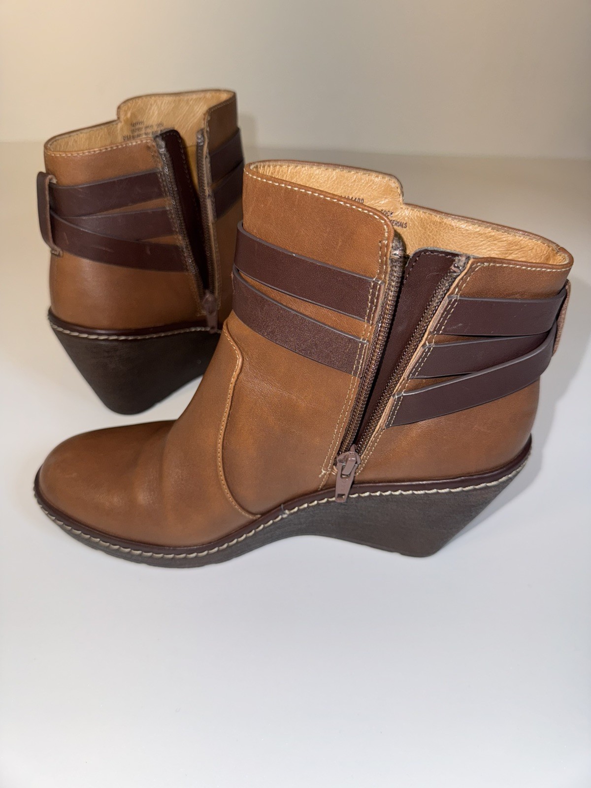 SOFFT brown leather wedge heel zippered boots/booties Women’s Size 8 w/straps