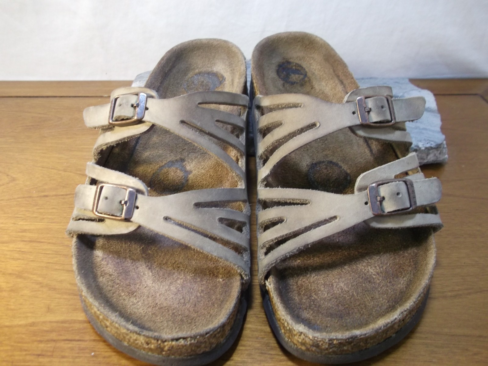 Birkenstock Germany Women’s Sz. 7 M/ 38 Granada Leather Buckle Sandal