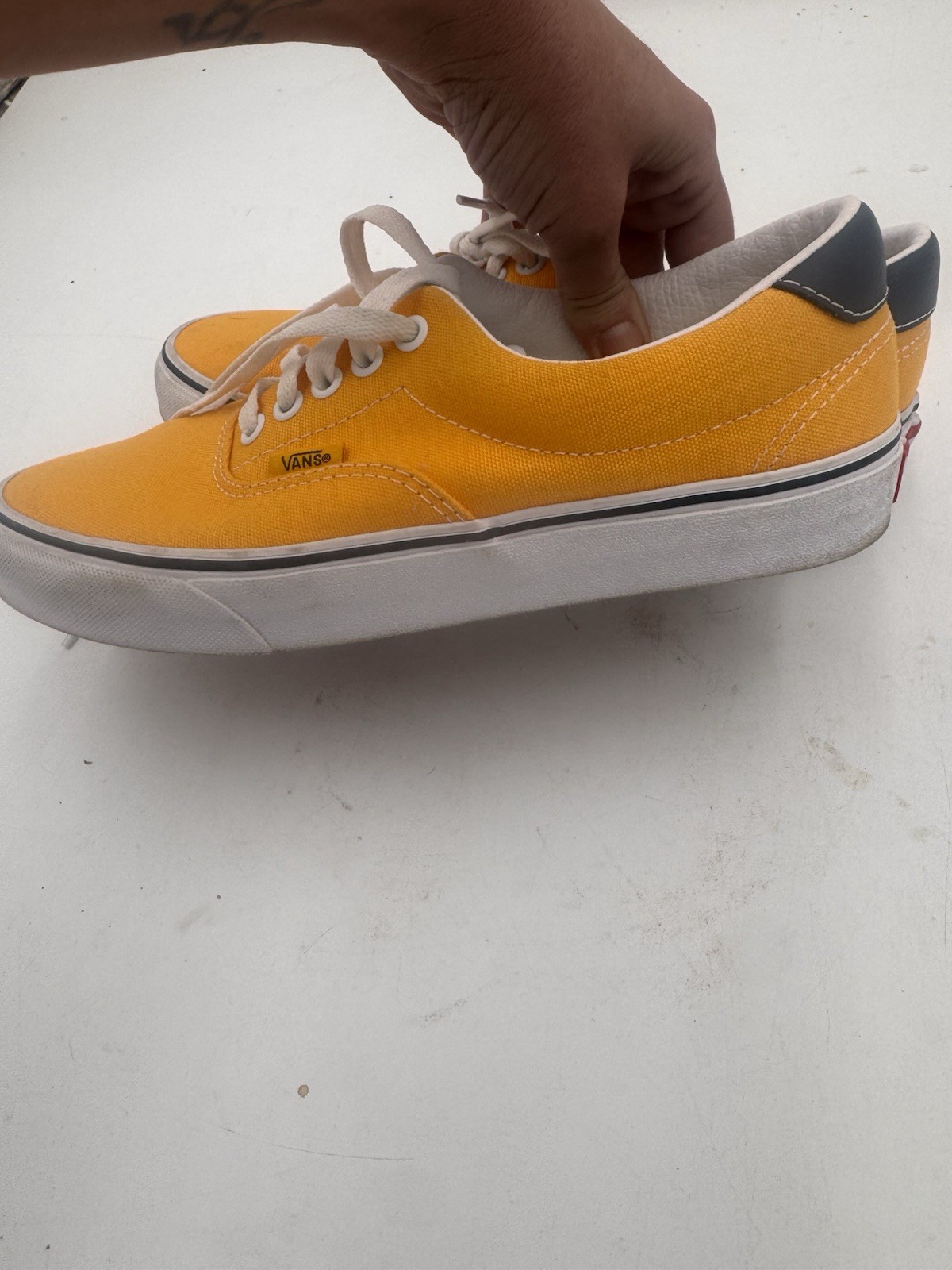 Size 7.5 Mens Size 9 Women – VANS Authentic Orange Sneaker Skater Rock Grunge