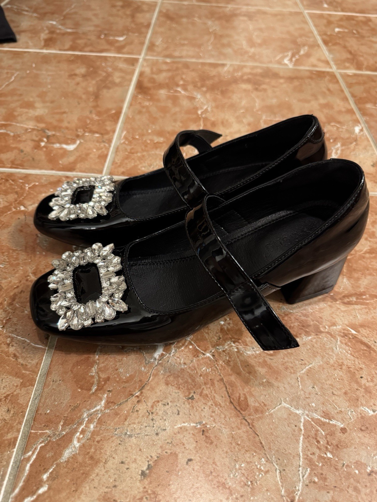 Patent Leather Shoes Women’s Mary Jane Crystal Pumps Size 7.5 Chunky Heel